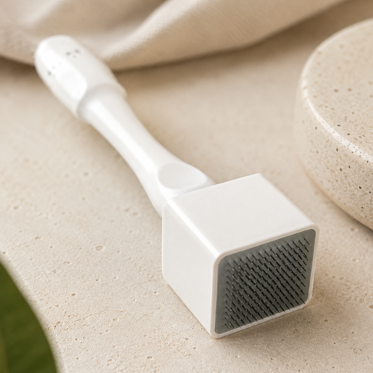 Adjustable Derma Stamp for Scalp (Step 1)