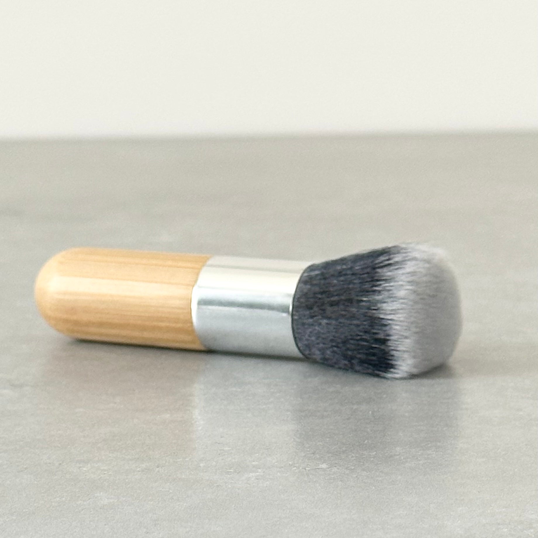 Dry Shampoo Application Brush